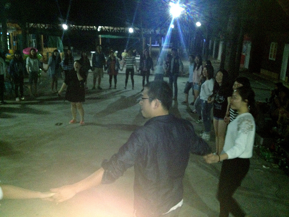 知行走天下