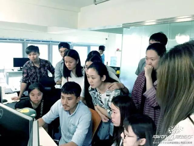 知行走天下