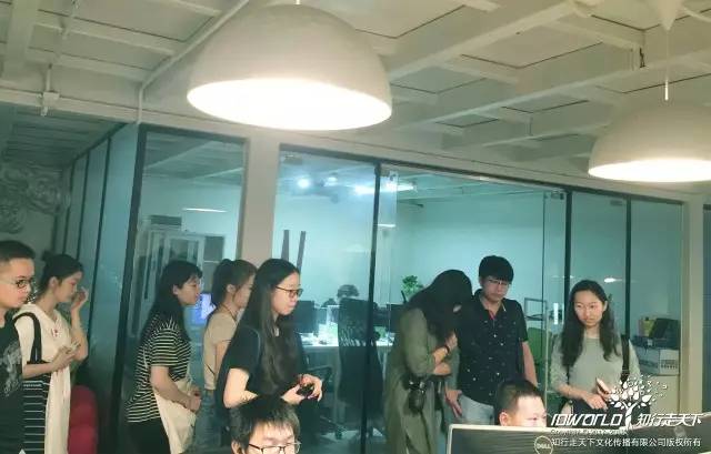 深圳知行走天下文化传播有限公司