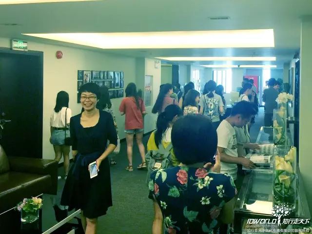 知行走天下